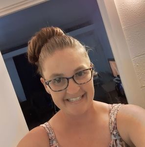 Meet your Posher, Cassandra